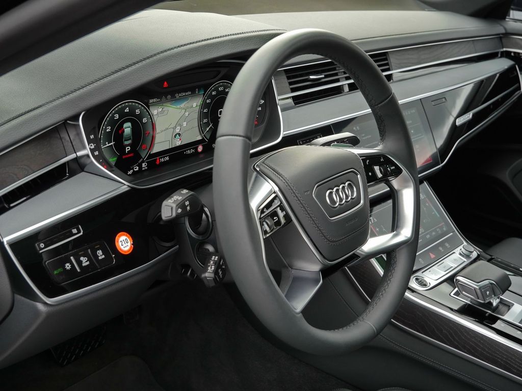 Audi A8 2025