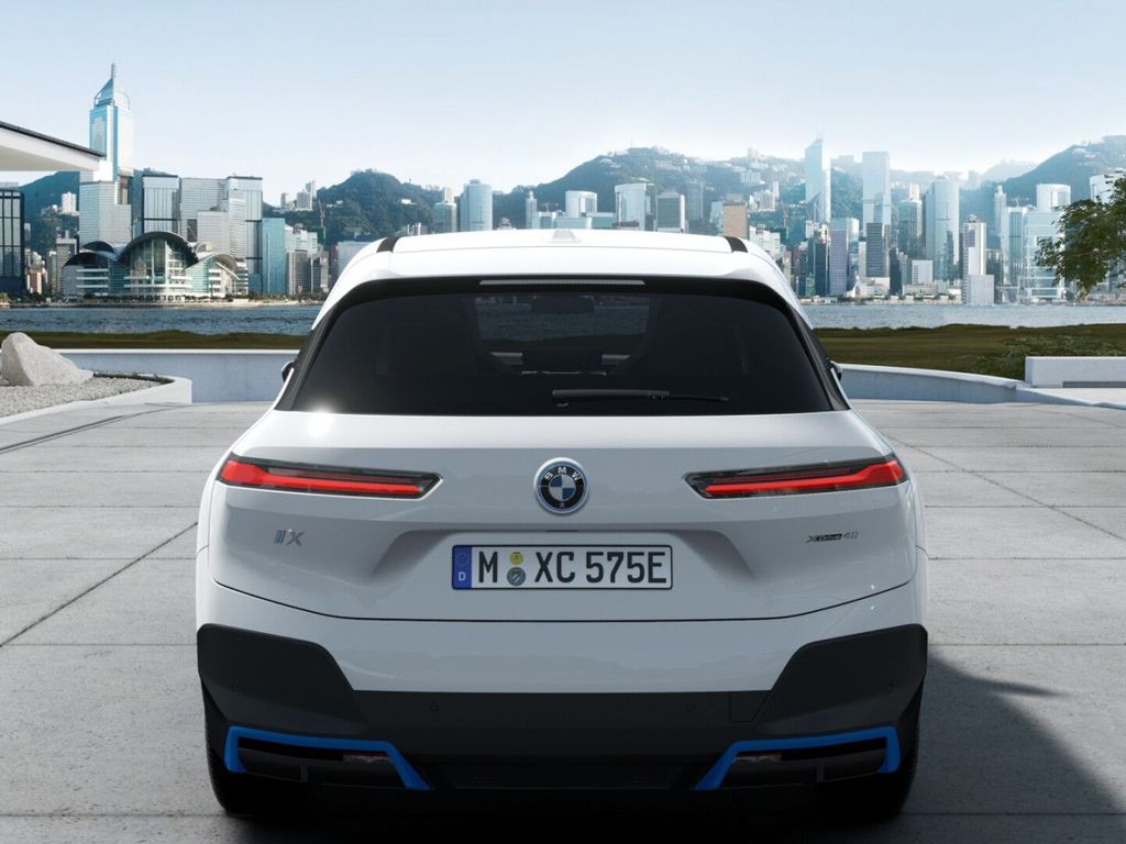 BMW iX 2023