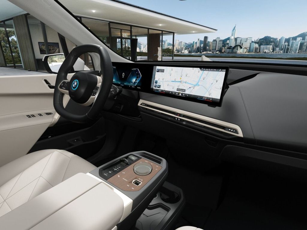 BMW iX 2023