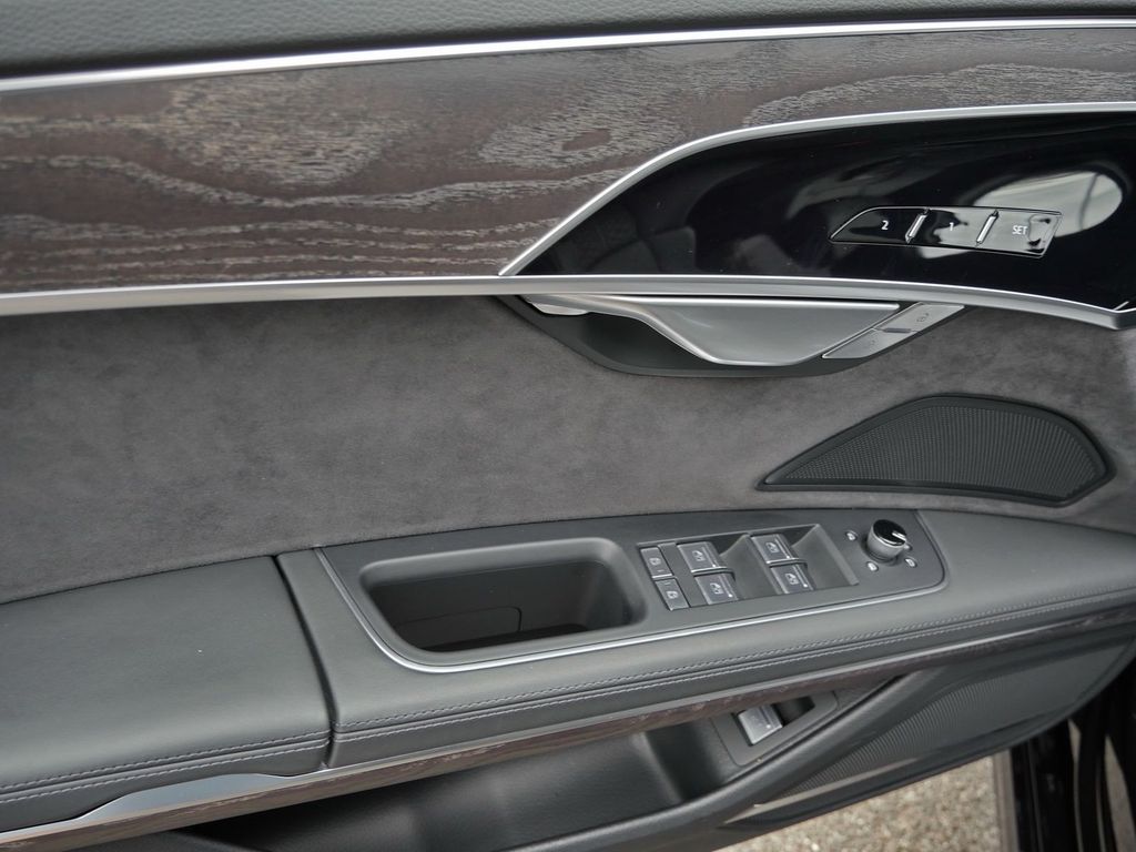 Audi A8 2025