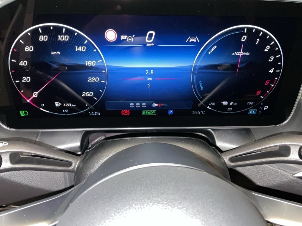 Mercedes-Benz GLC 300 2025