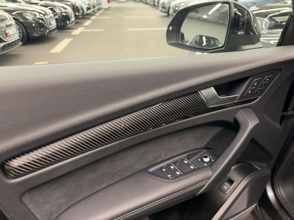 Audi SQ5 2022