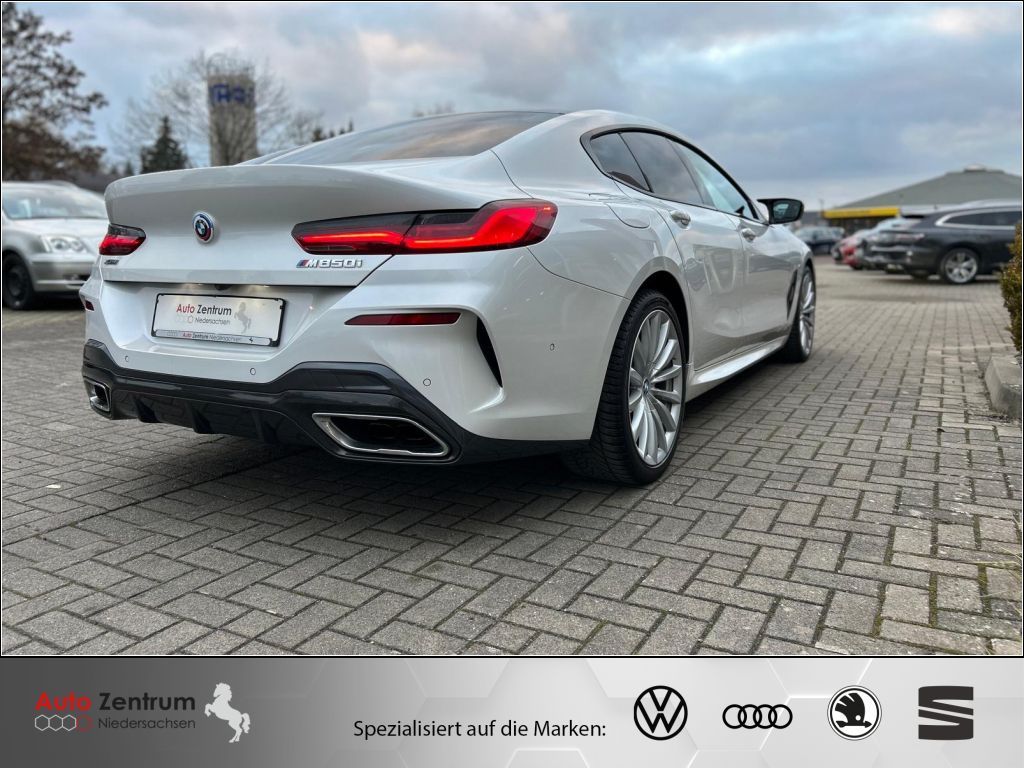 BMW M850 2022
