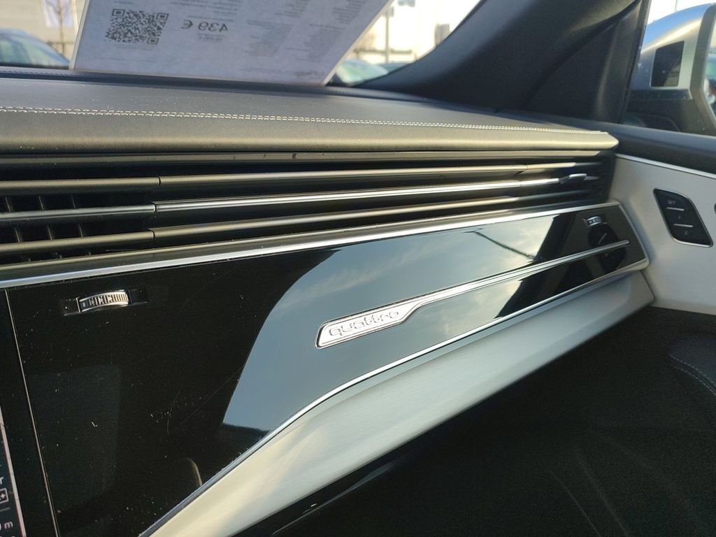 Audi SQ8 2023