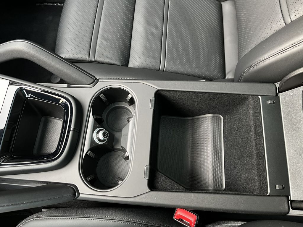 Porsche Cayenne 2024