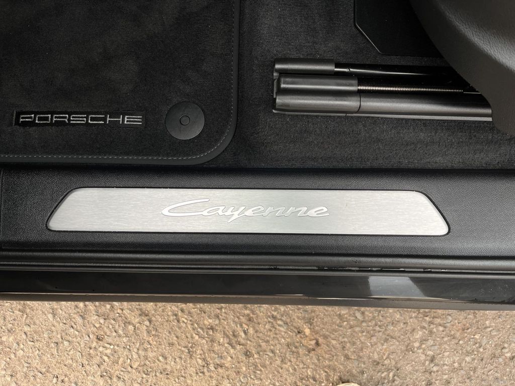 Porsche Cayenne 2024