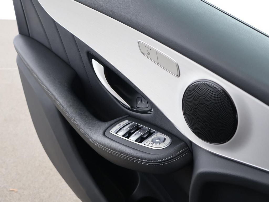 Mercedes-Benz GLC 300 2022