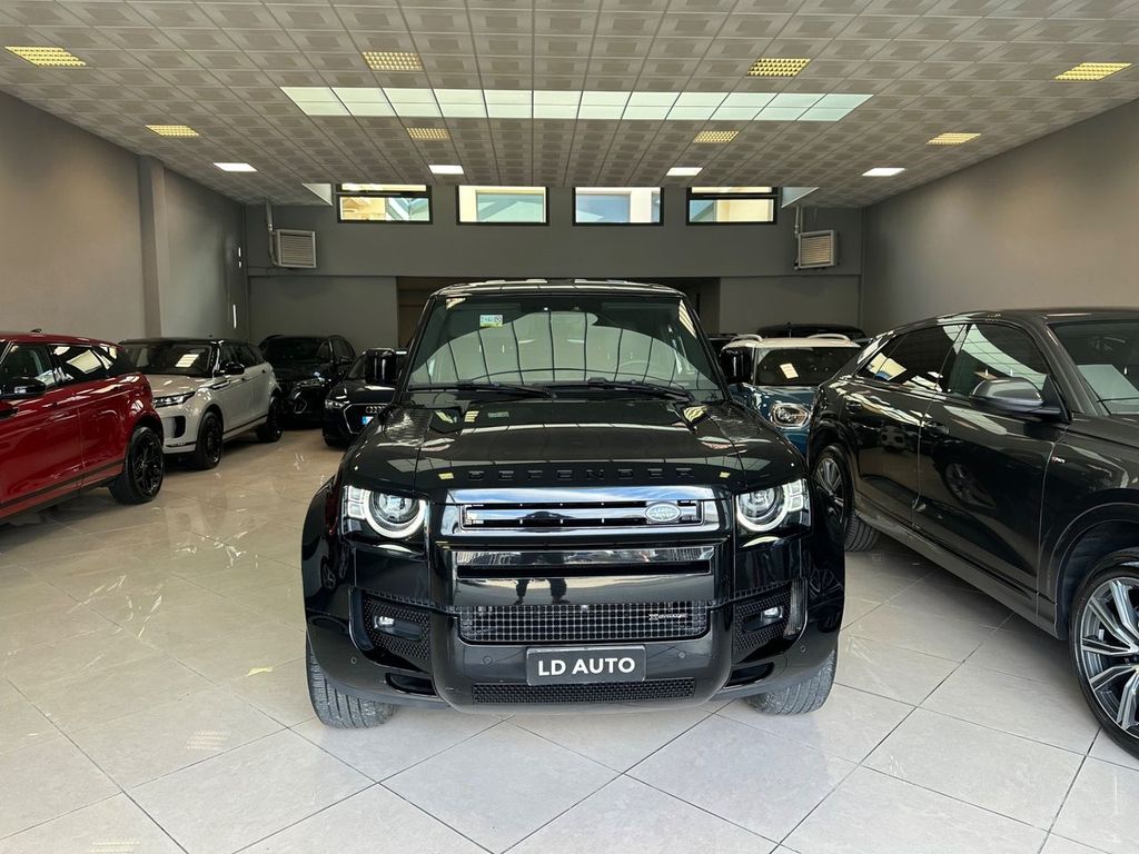 Land Rover Defender 2022