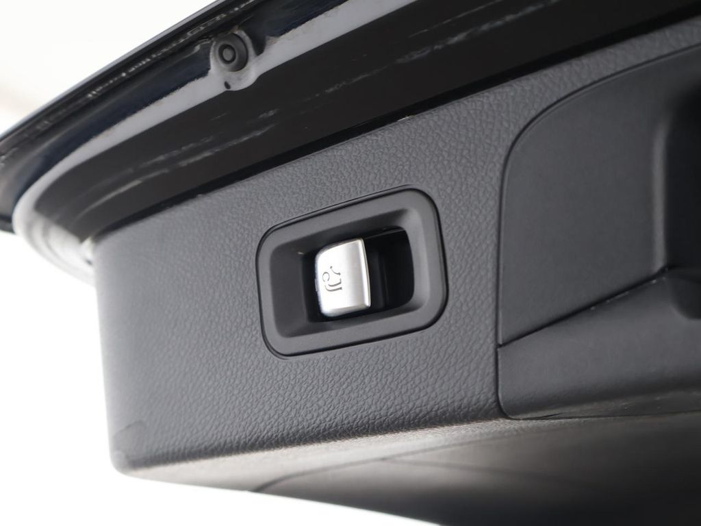 Mercedes-Benz GLC 300 2022