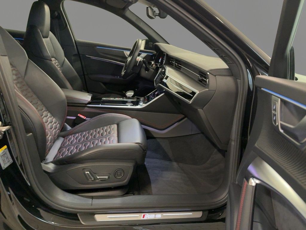 Audi RS6 2024