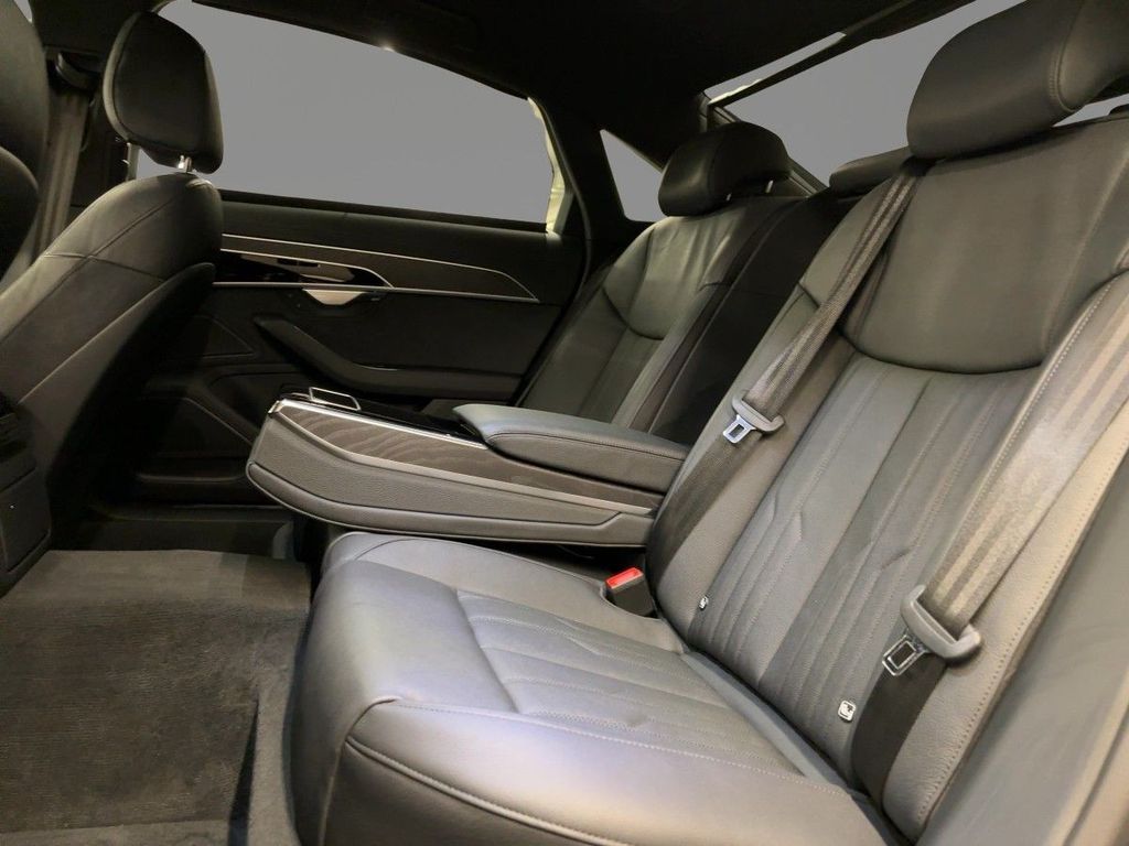 Audi A8 2024