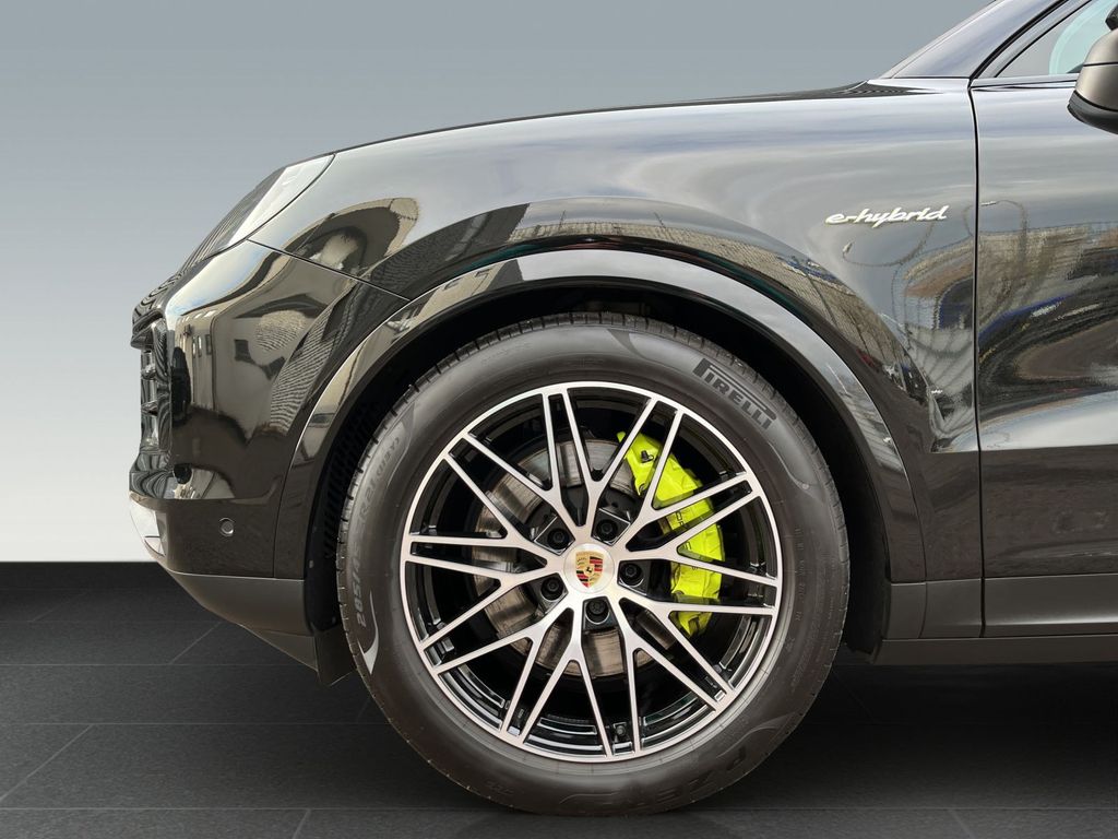 Porsche Cayenne 2024
