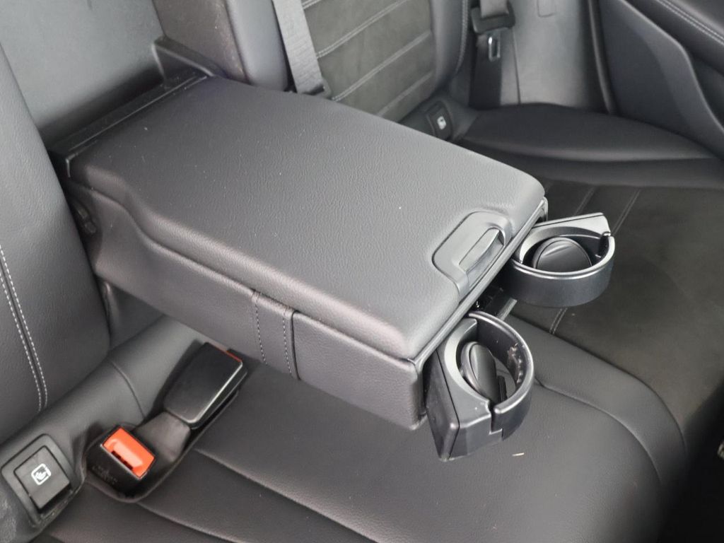 Mercedes-Benz GLC 300 2022