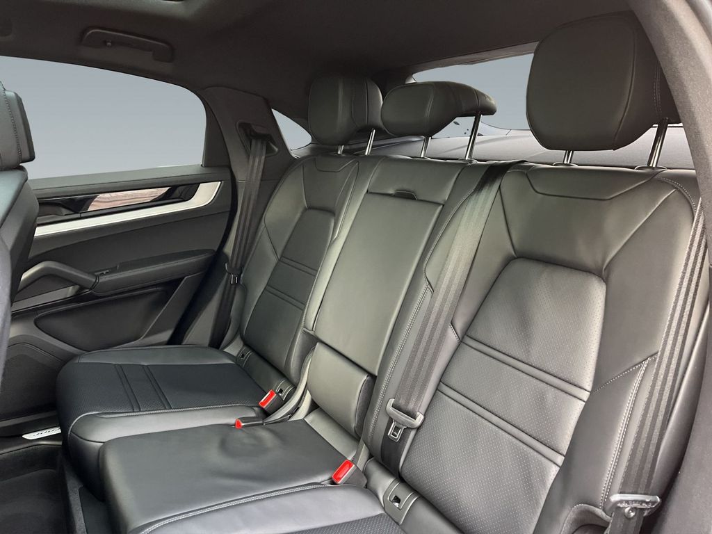 Porsche Cayenne 2024