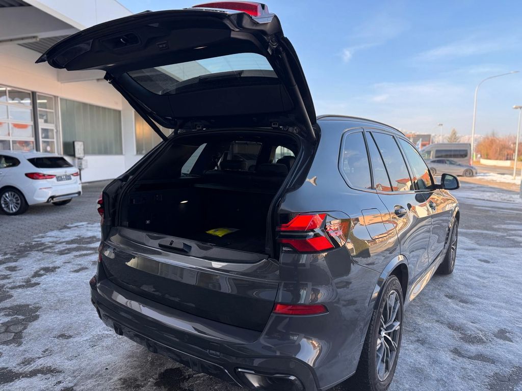 BMW X5 2025