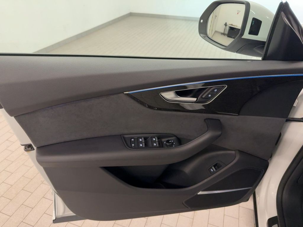 Audi Q8 2022