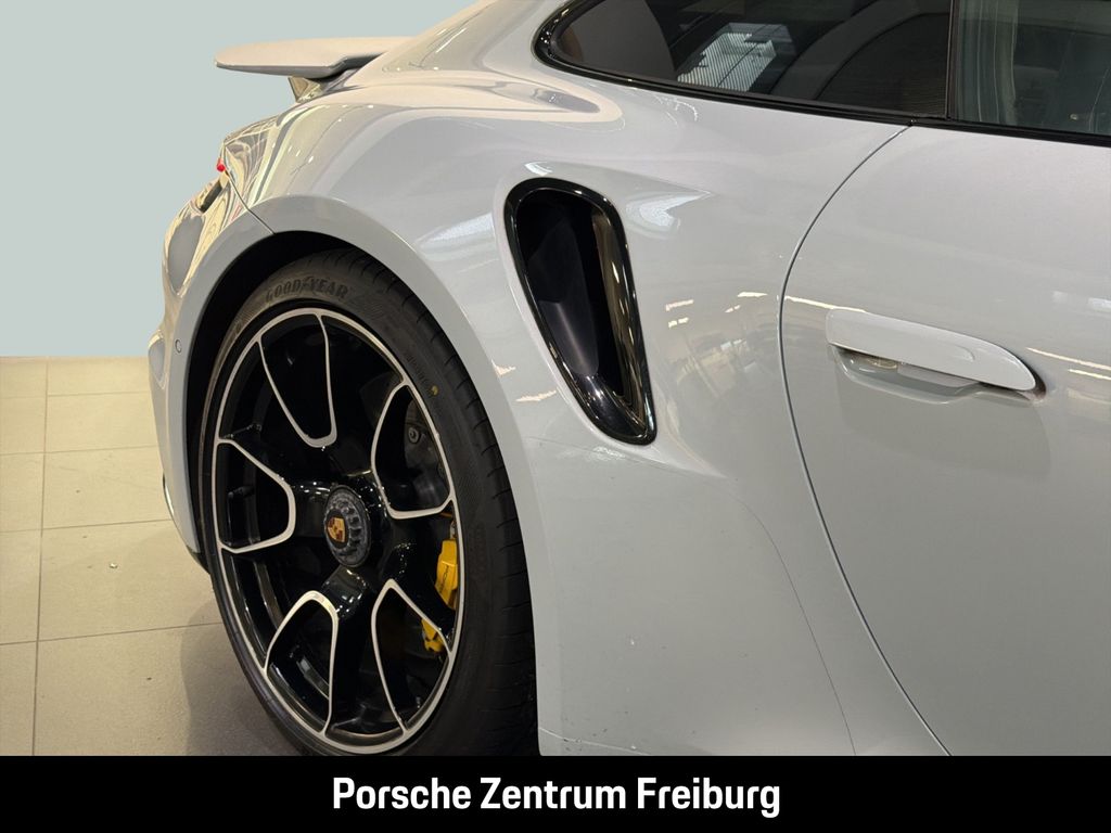 Porsche 992 2023