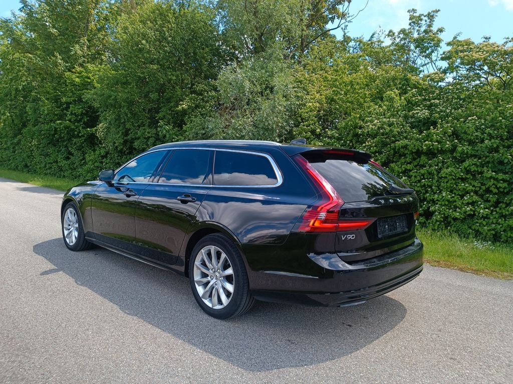 Volvo V90 2021