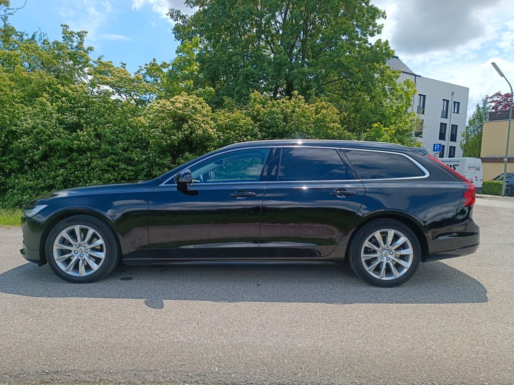 Volvo V90 2021