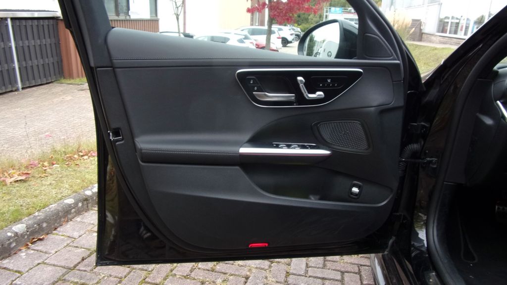 Mercedes-Benz C 220 2025
