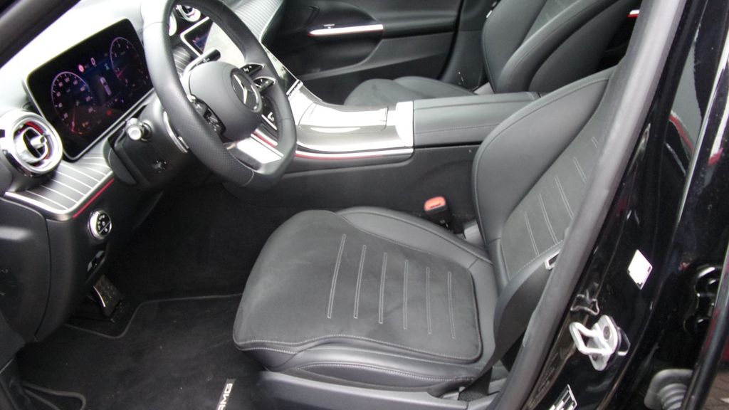 Mercedes-Benz C 220 2025