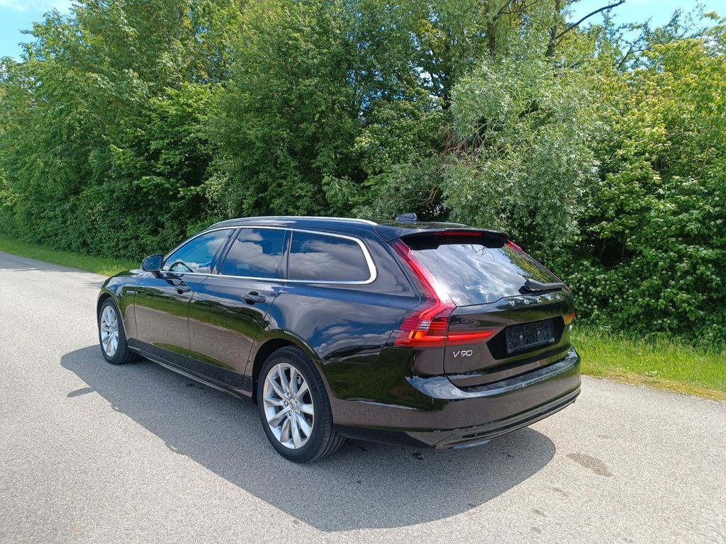 Volvo V90 2021