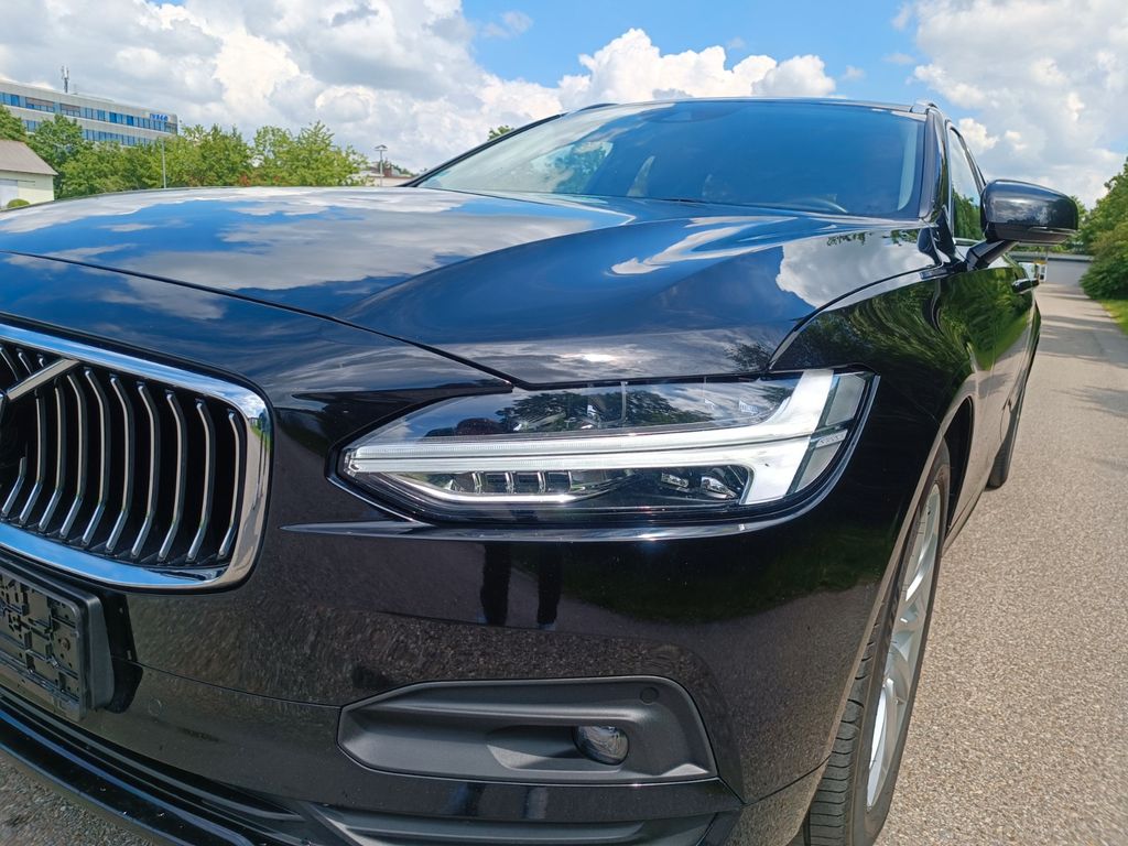 Volvo V90 2021
