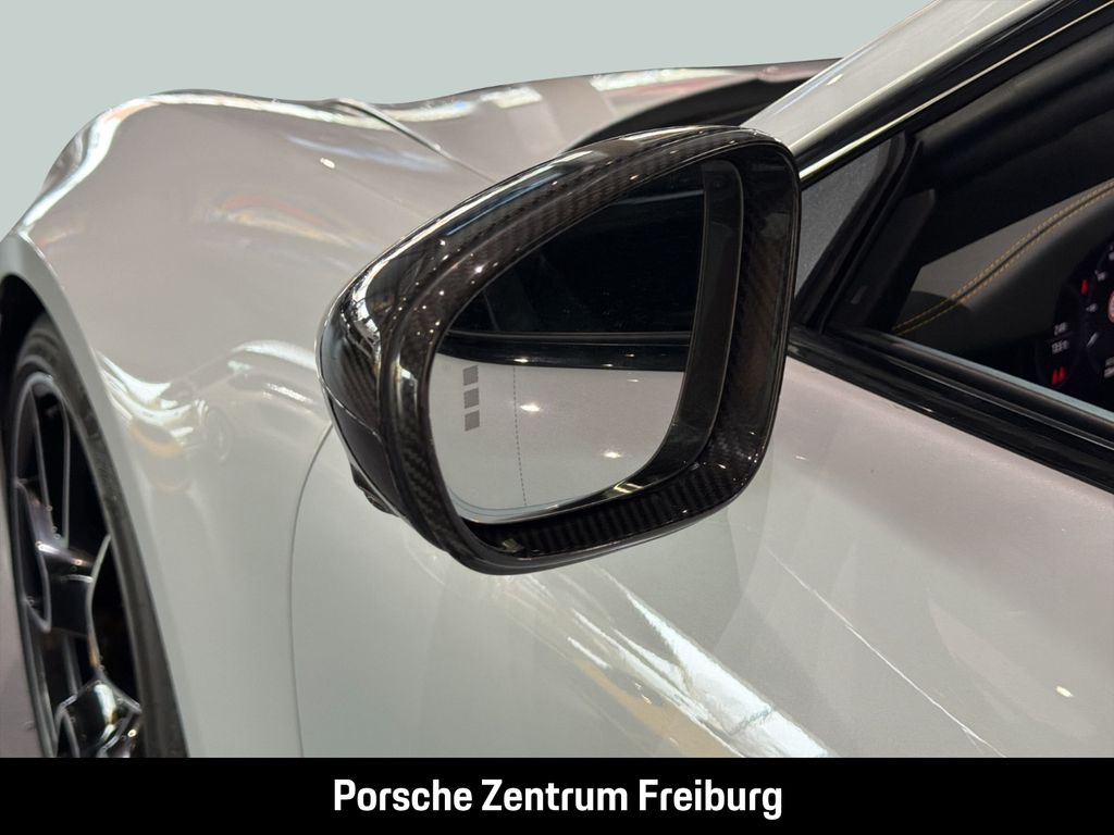 Porsche 992 2023