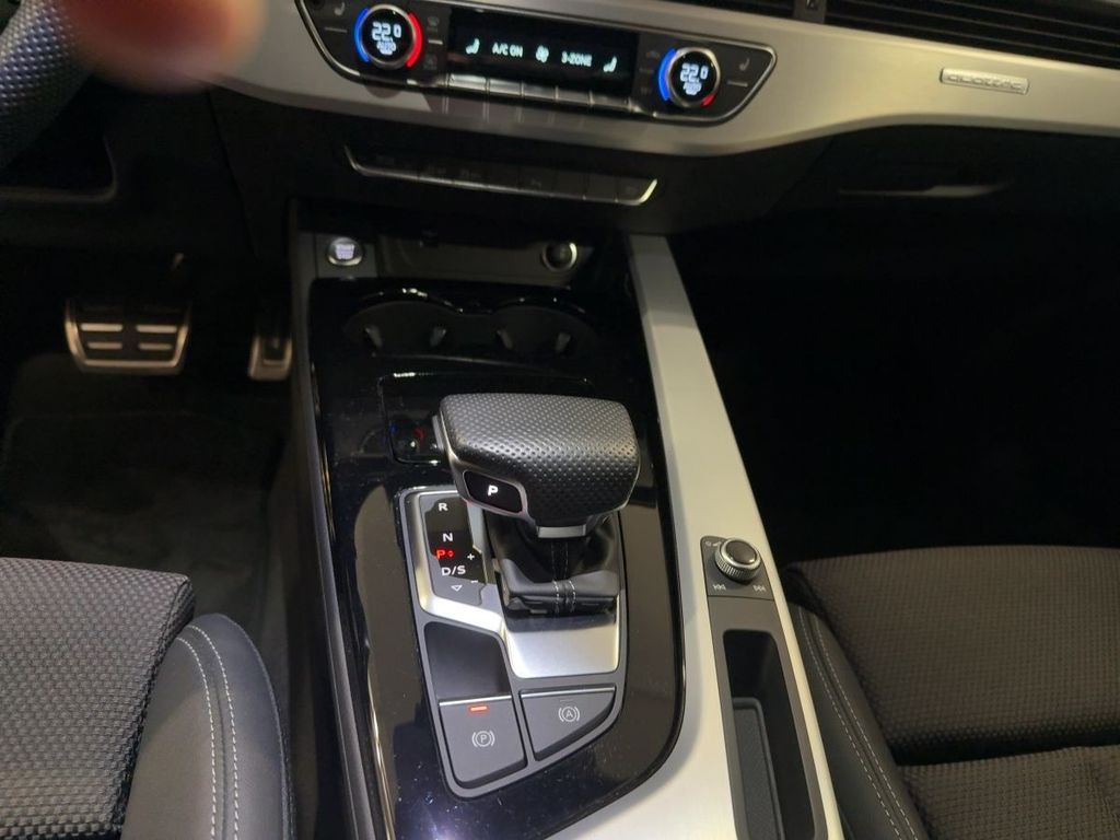 Audi A4 2024