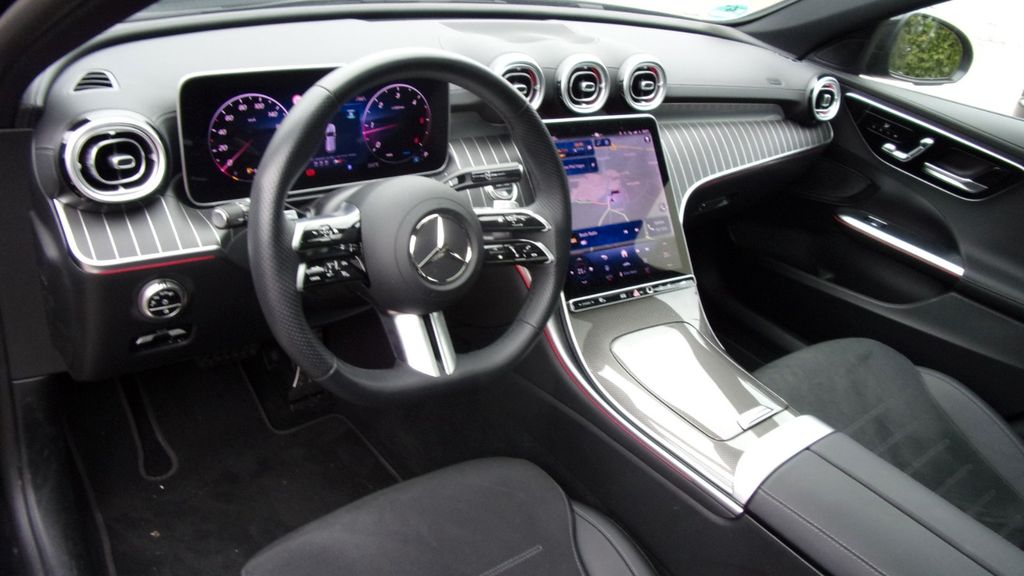 Mercedes-Benz C 220 2025