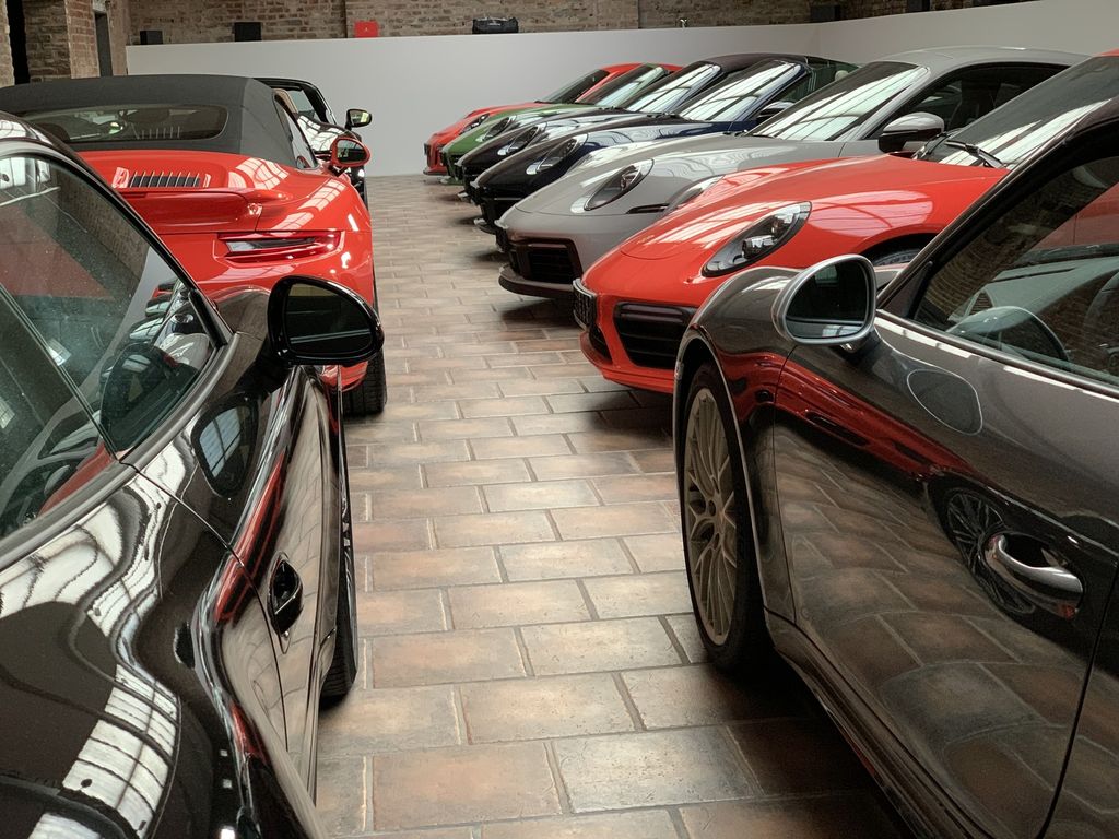 Porsche 992 2025