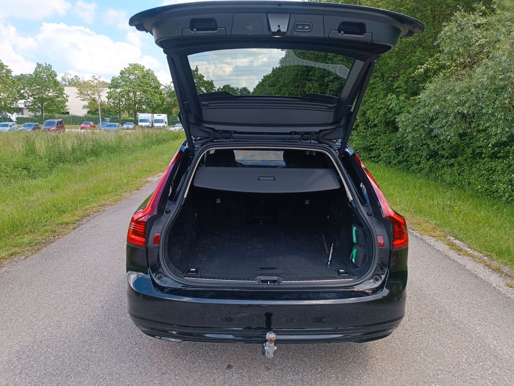 Volvo V90 2021