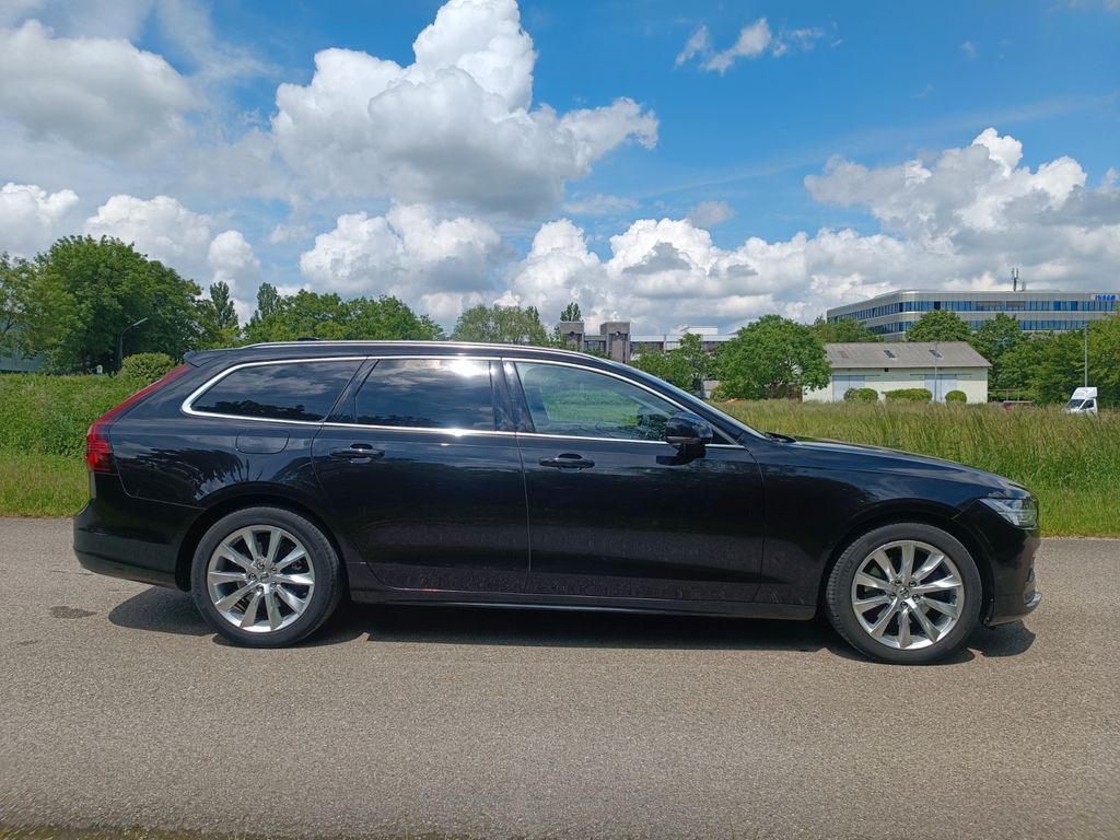 Volvo V90 2021