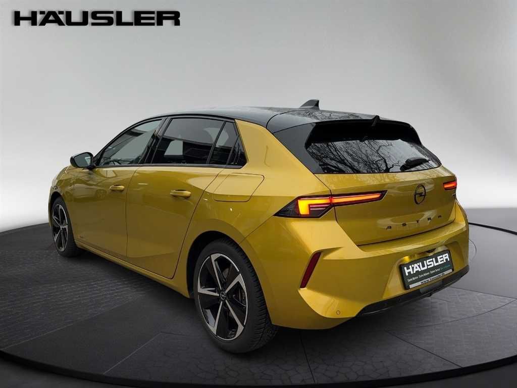 Opel Astra 2022