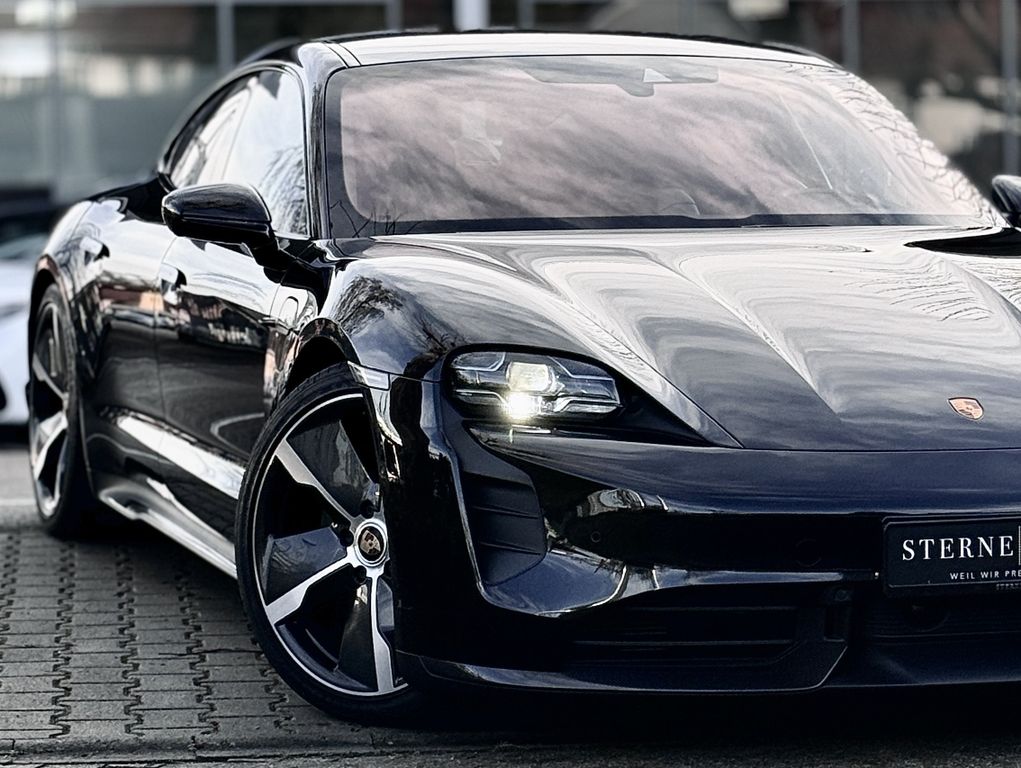 Porsche Taycan 2023