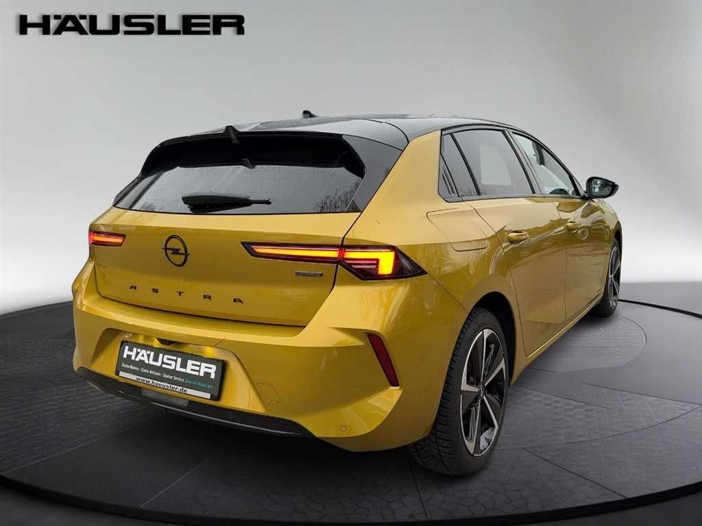 Opel Astra 2022