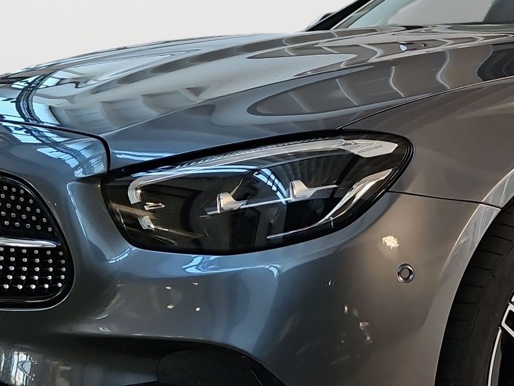 Mercedes-Benz E 300 2022