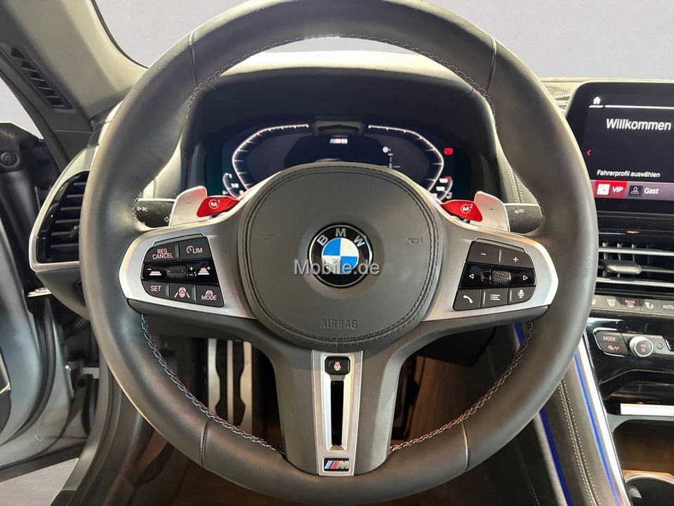 BMW M8 2025