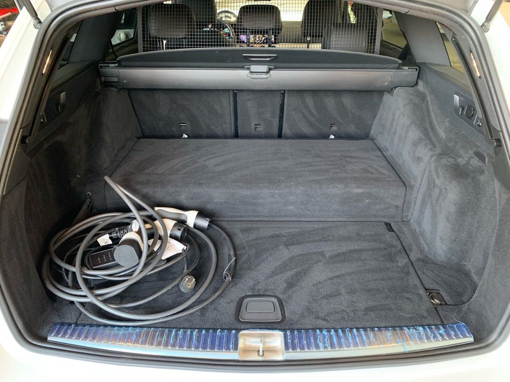 Mercedes-Benz E 300 2022