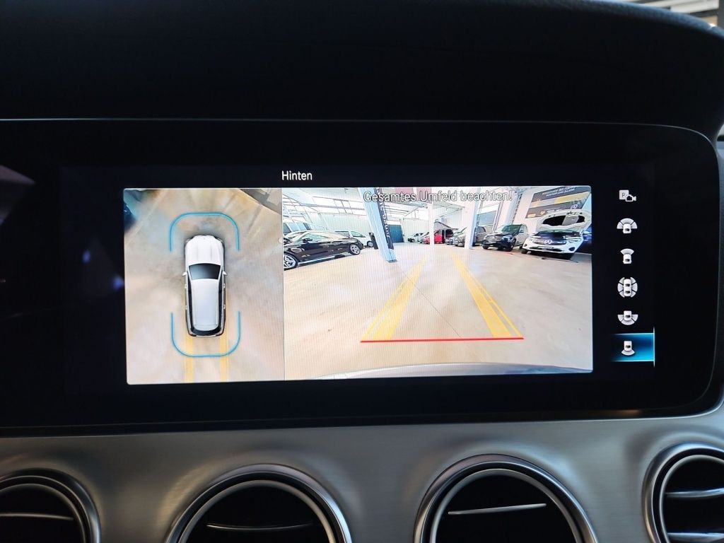 Mercedes-Benz E 300 2022