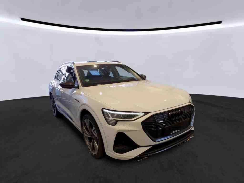 Audi e-tron 2022