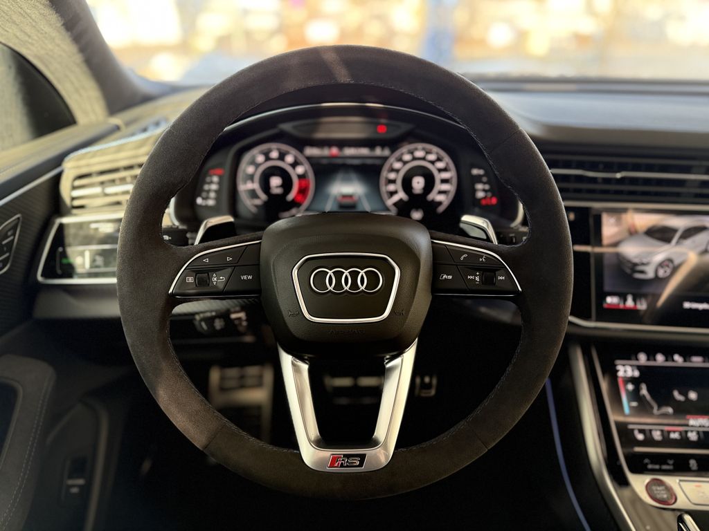 Audi RSQ8 2025
