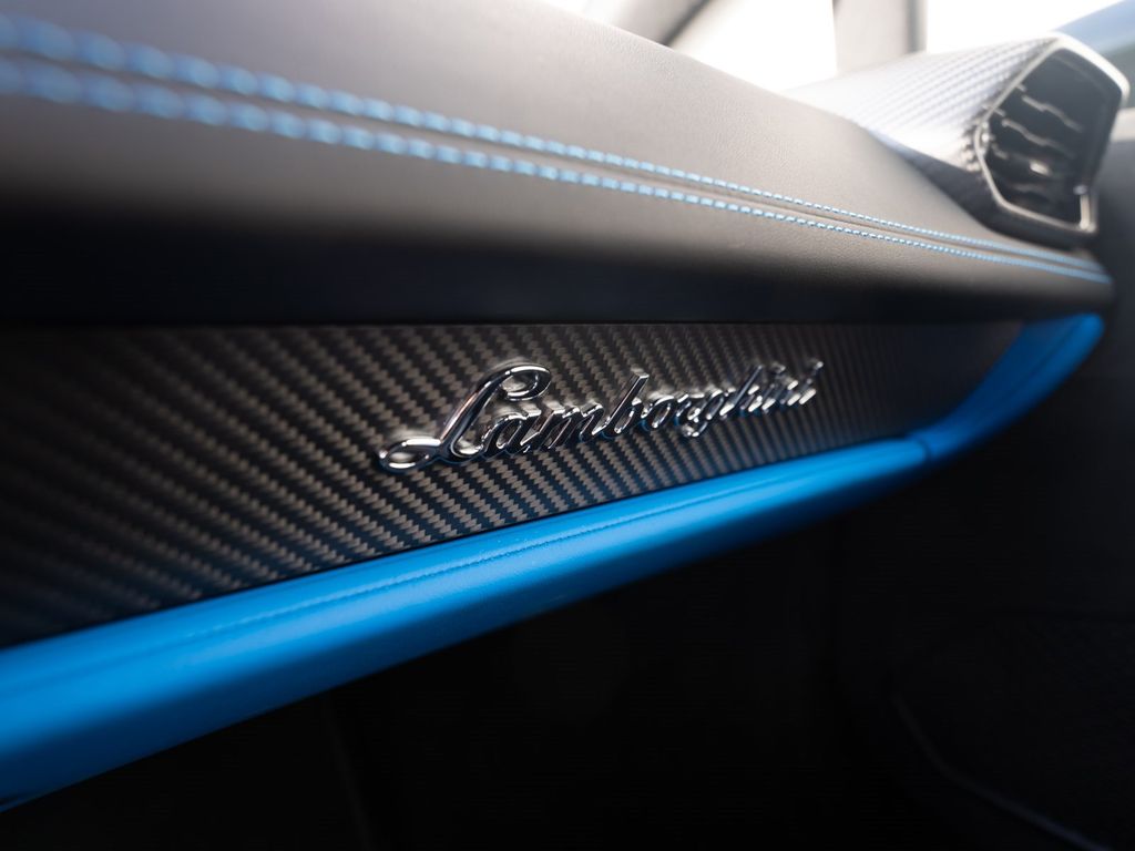 Lamborghini Huracán 2025