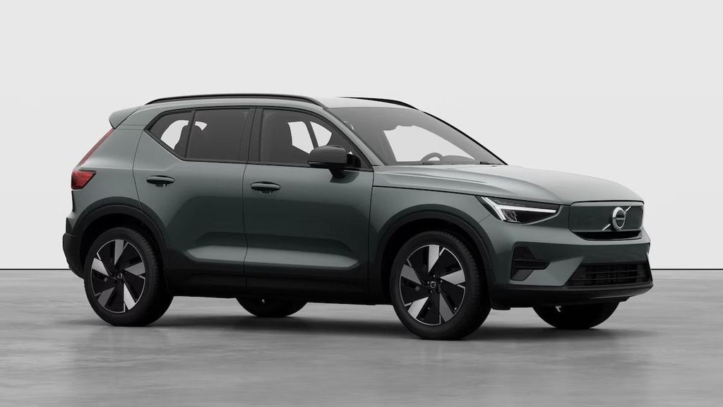 Volvo EX40 2025