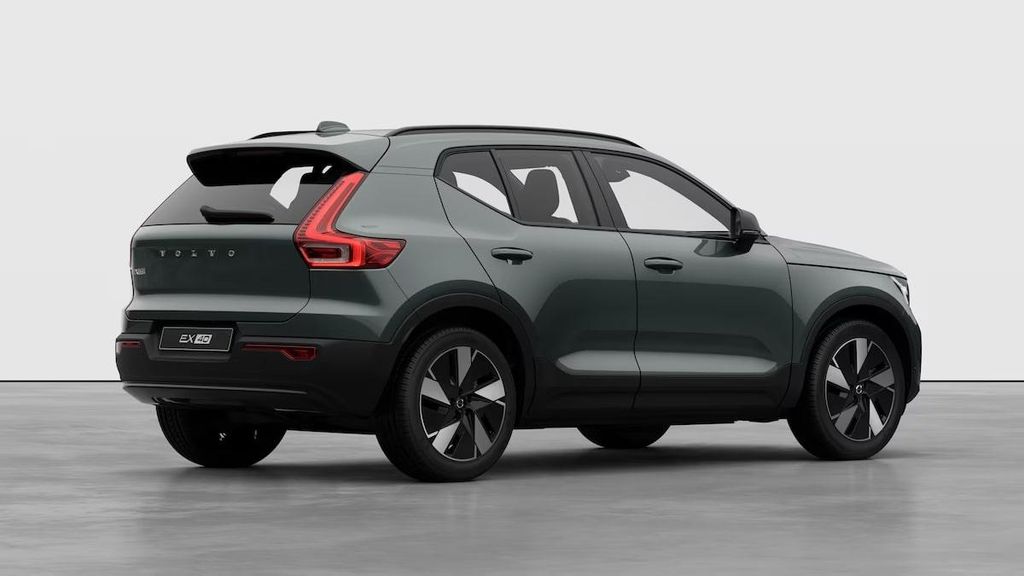 Volvo EX40 2025