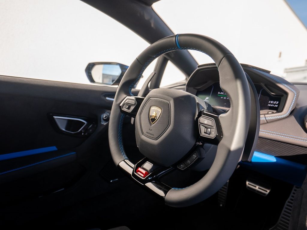 Lamborghini Huracán 2025