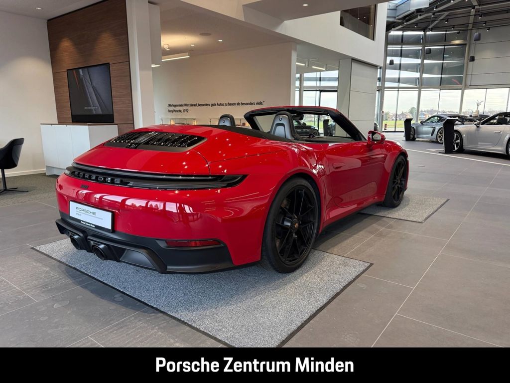 Porsche 992 2025