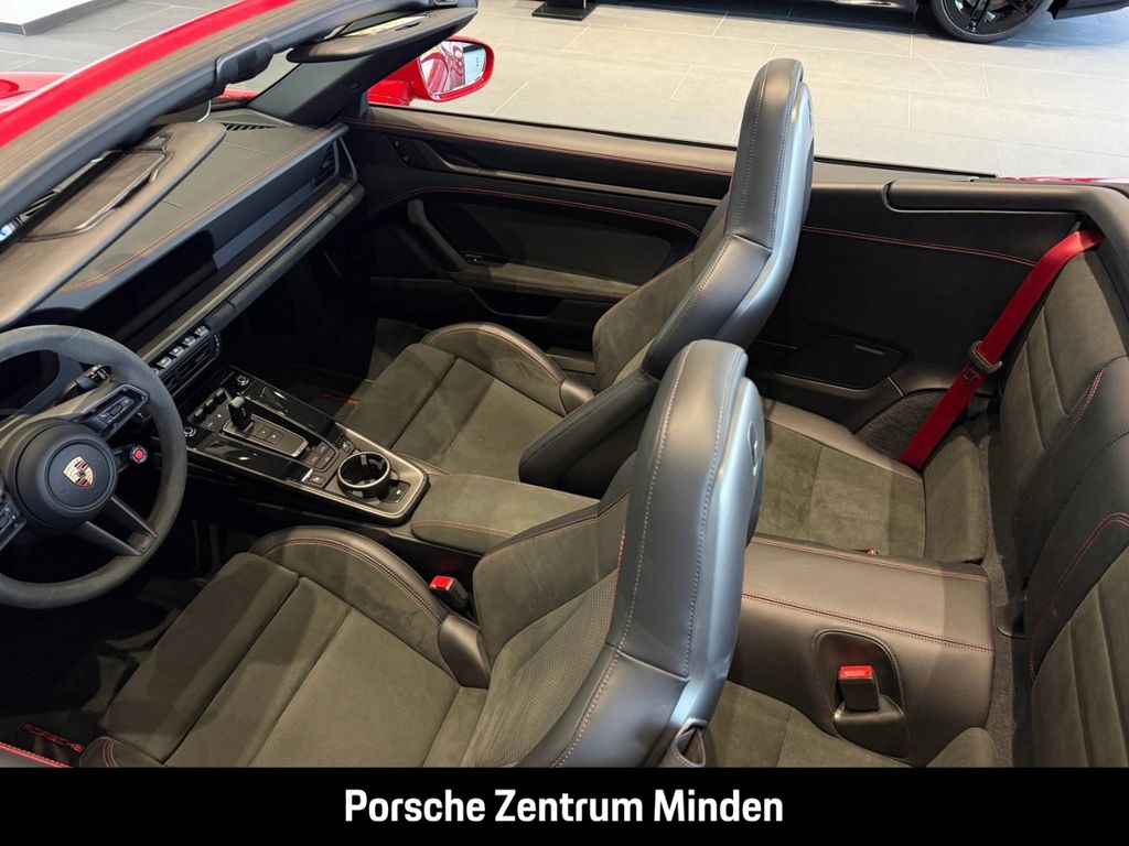 Porsche 992 2025