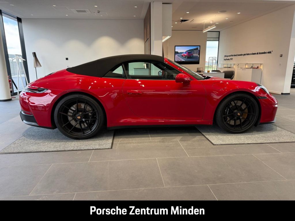 Porsche 992 2025