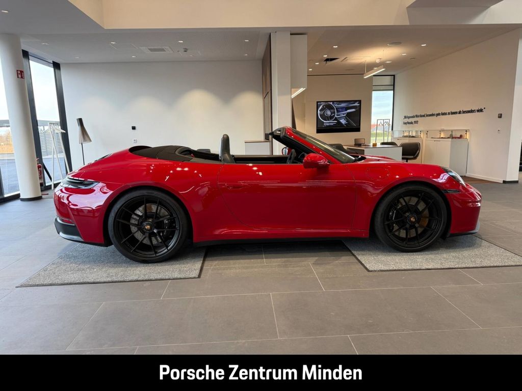 Porsche 992 2025